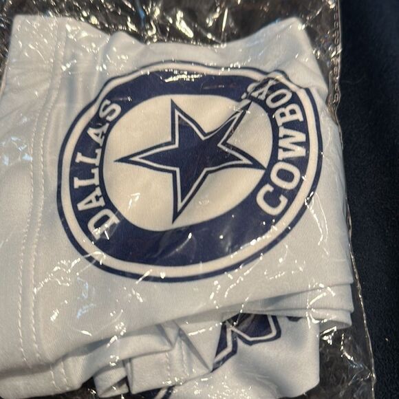 NEW-DALLAS COWBOYS COOLING SLEEVES - Picture 6 of 7